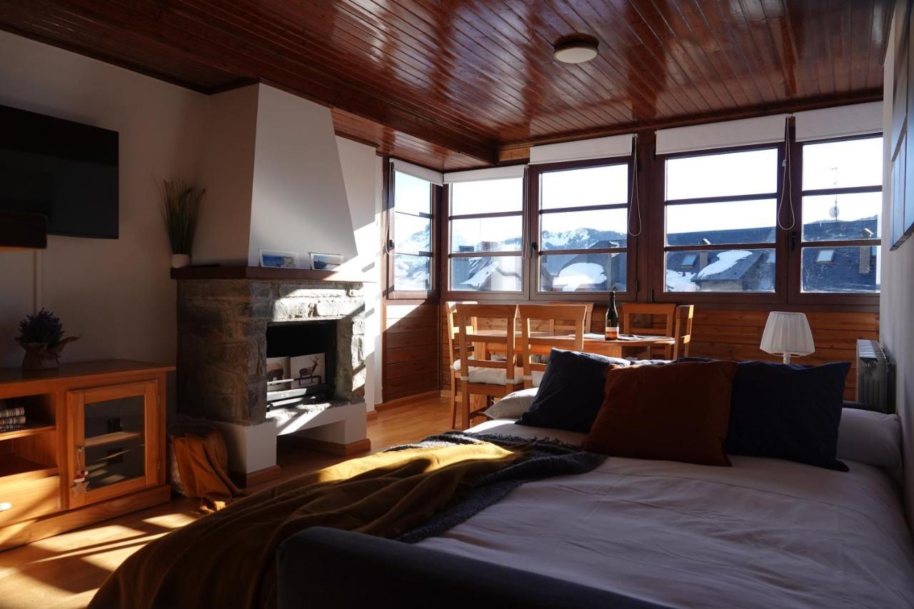 Stone Garaje Cubierto Y Trastero Pirineos360 Apartment Formigal Bagian luar foto