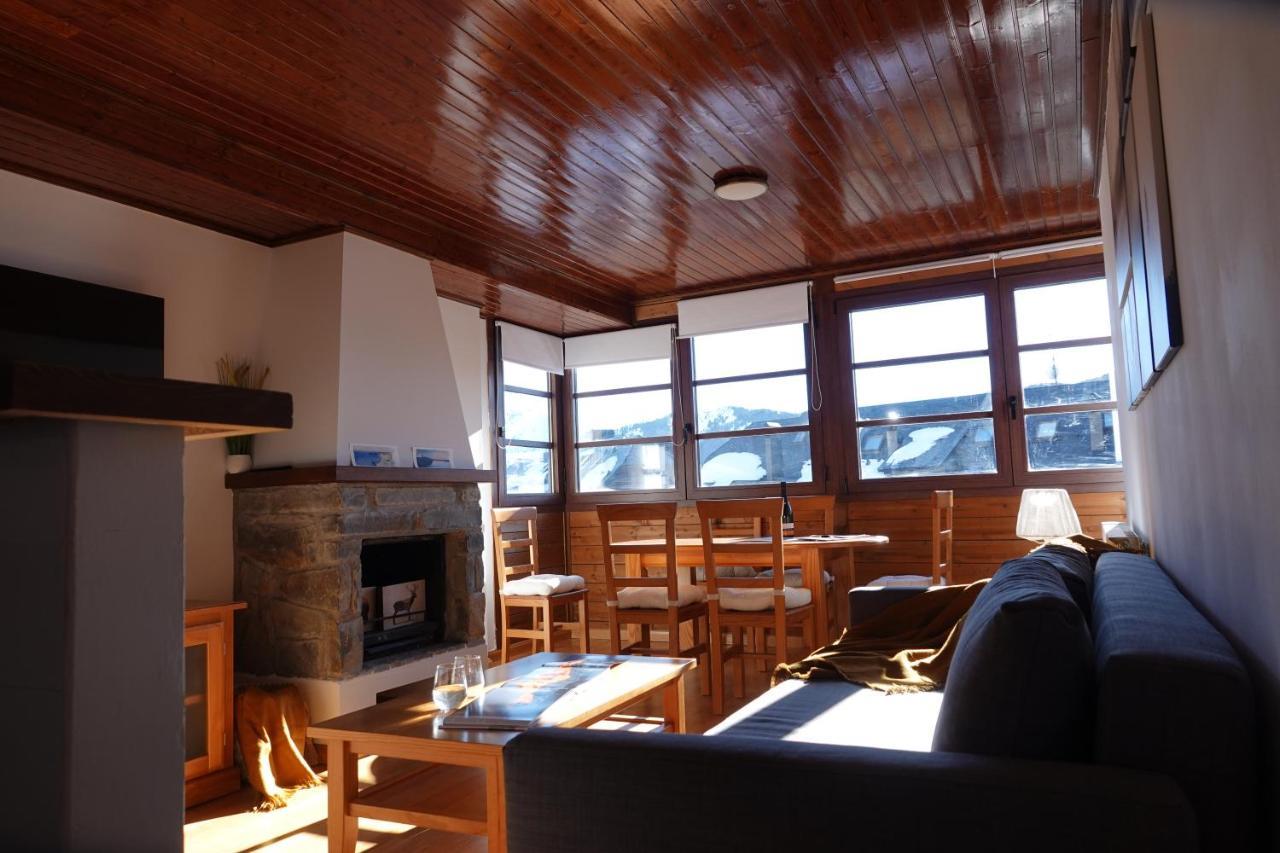 Stone Garaje Cubierto Y Trastero Pirineos360 Apartment Formigal Bagian luar foto